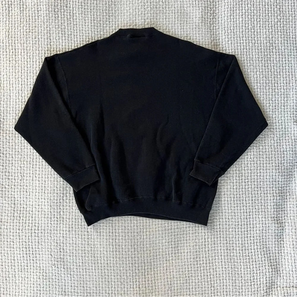 𝅺vintage 80’s Mickey Mouse Bahamas Crewneck - Picture 5 of 5